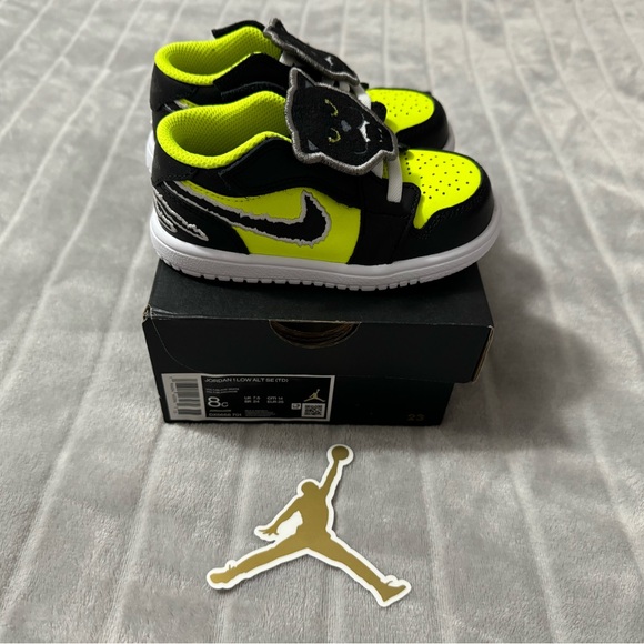 Jordan 1 Alt SE (TD) Size 8C - Picture 3 of 7